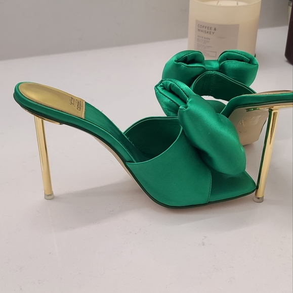 Jeffrey Campbell  BOW_DOWN Green satin bow stiletto slides, New in box US 7.5 - Picture 4 of 12